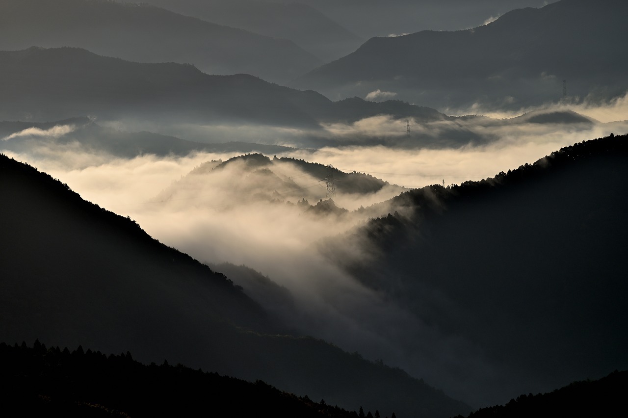 sea-of-clouds-4646744_1280